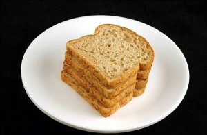 90 г льняного хлеба - 200 калорий
