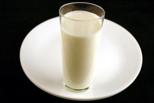 333 мл цельного молока - 200 калорий